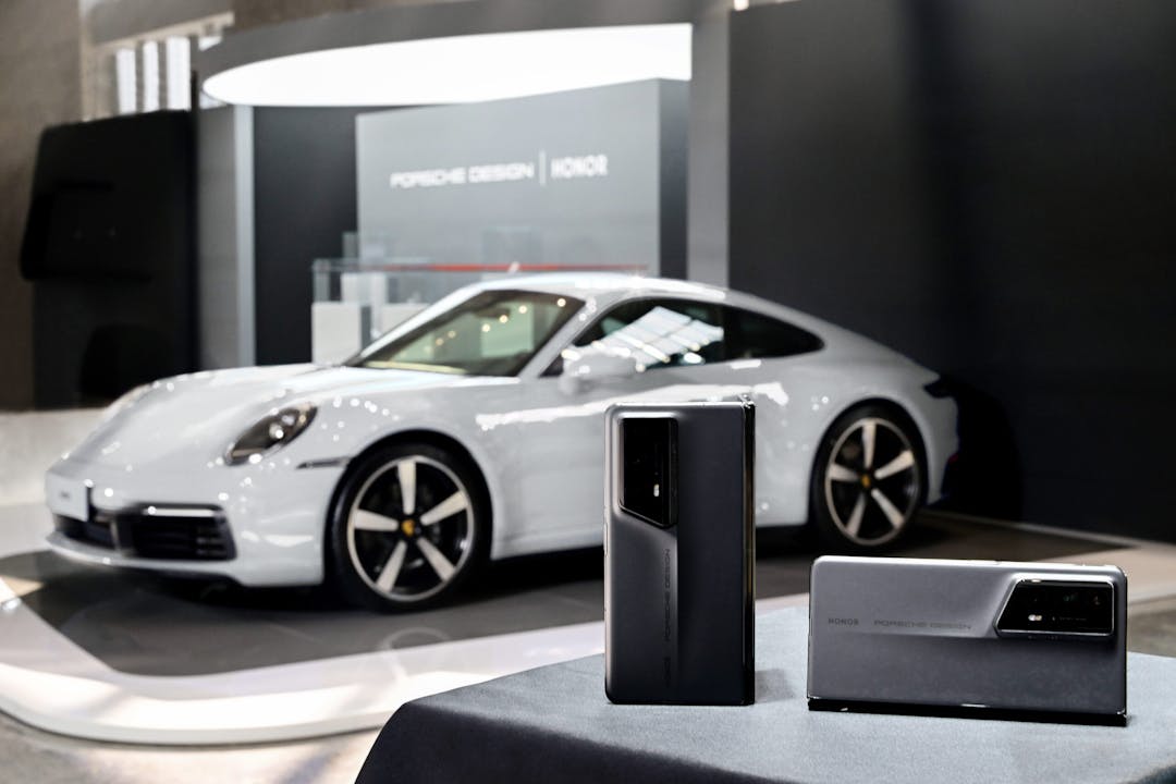 Launch-Event_Porsche-Design_Honor_Magic-V2-RSR_11